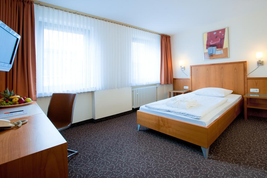 Hotel Regent Duisburg Exterior photo